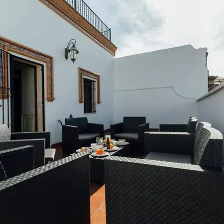 Duplex With Terrace- 5bd 3bth- Center Apartment Seville